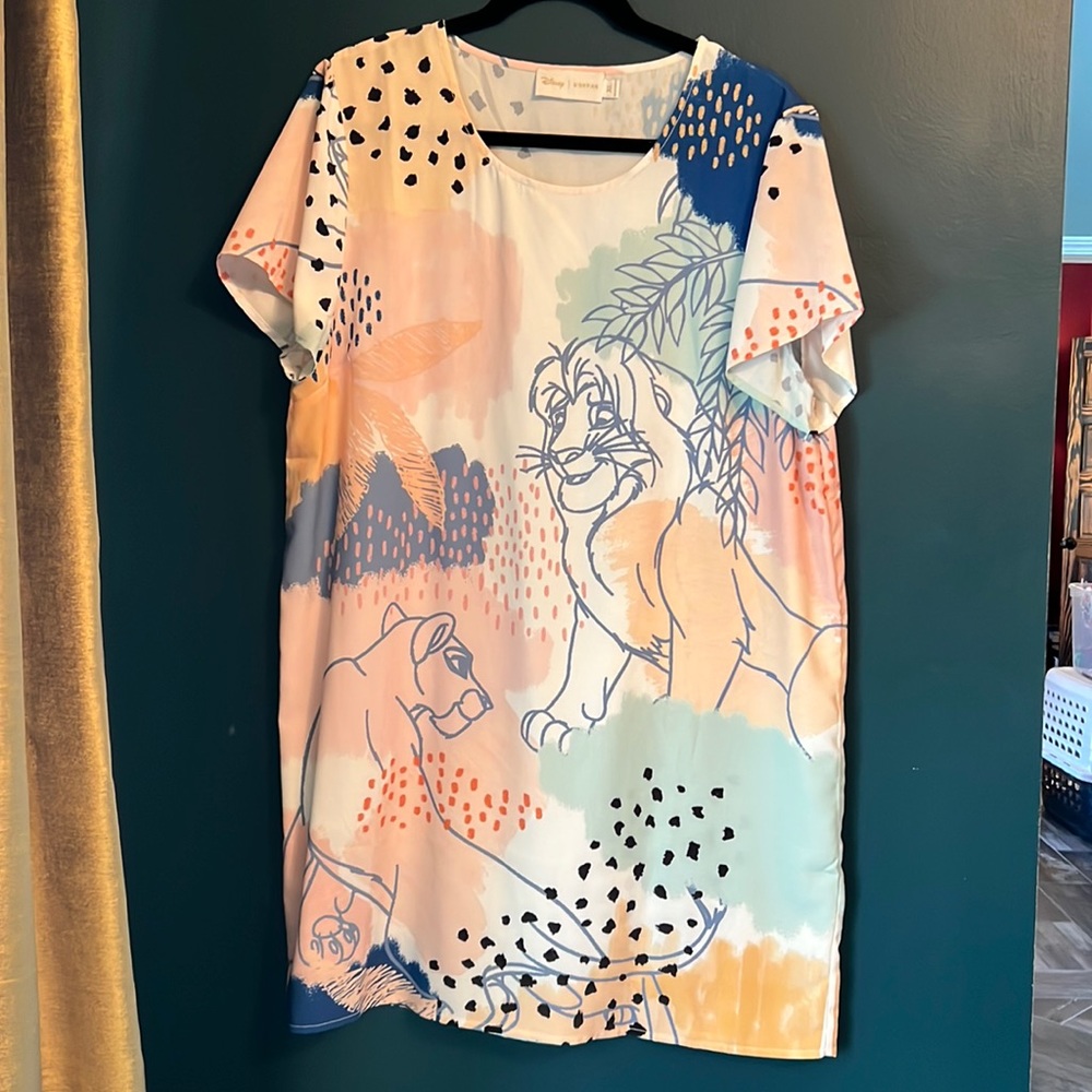 Disney MinkPink The Lion King watercolor short sleeve dress EUC SIZE XL